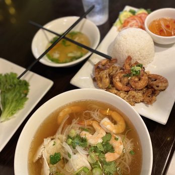 Pho Real - Com Tam Broken Rice, CHO GIO CRISPY EGG ROLLS, Pho' - Vietnamese Near Me - Charlotte, North Carolina Pho Real - Com Tam Broken Rice, CHO GIO CRISPY EGG ROLLS, Pho' - Vietnamese Near Me - Charlotte, North Carolina
