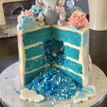 Lyndsay’s Cakery - It's a boy! And it was so fun cutting into this cake. - Cupcakes Near Me Lyndsay’s Cakery - It's a boy! And it was so fun cutting into this cake. - Cupcakes Near Me