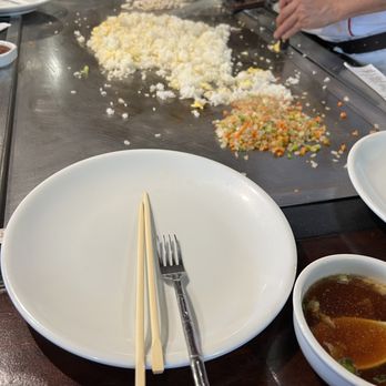 Benihana - Chef show, rice heart - Sushi Bars Near Me - Carlsbad, California