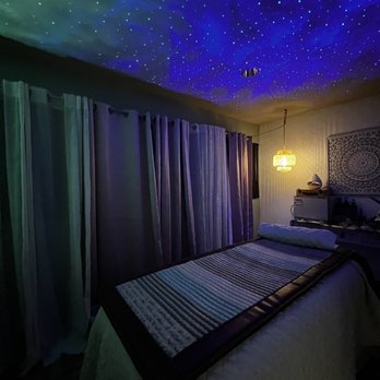 Whispering Day Spa - Gabby is absolutely amazing with her crystal massages - Day Spas Near Me - San Diego, California Whispering Day Spa - Gabby is absolutely amazing with her crystal massages - Day Spas Near Me - San Diego, California