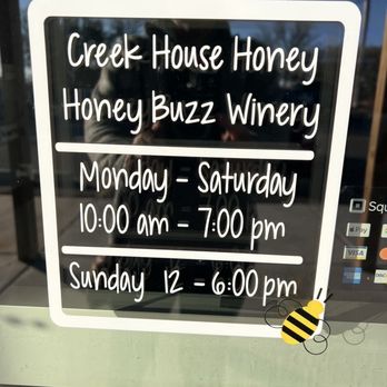 Honey Buzz Winery - Hours - Salad Near Me - Canyon, Texas