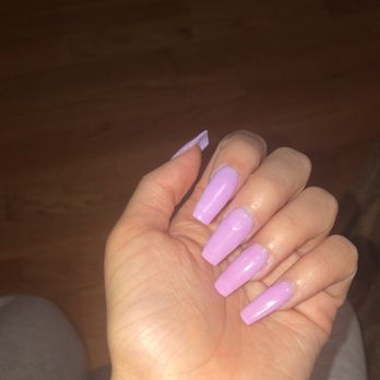 Escape Nails and Day Spa - My tips and dip powder nails look gorgeous! Mia did a great job and I'll definitely be going back - Nail Salons Near Me - Springfield, Virginia