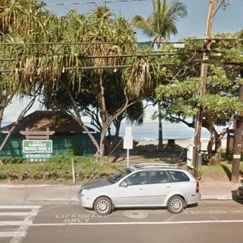Kamaole Beach Park II - The crosswalk connecting Maui Banyan and Kam II - Beaches Near Me - Kihei, Hawaii