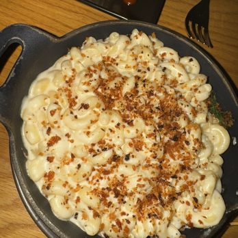 Vinyl Steakhouse - Truffle Mac N Cheese - Steakhouses Near Me - New York, New York Vinyl Steakhouse - Truffle Mac N Cheese - Steakhouses Near Me - New York, New York