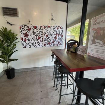 Kiki's Chicken Place - Chicken Shop Near Me - Elk Grove, California
