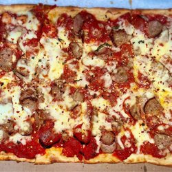 Frank's Pizzeria - 8 Slices Grandma's