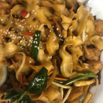 Dumpling Era - 14. Beef Knife Cut Noodle but chicken instead - Chinese Near Me - San Bruno, California