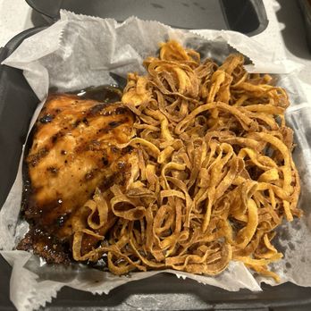 Glory Days Grill - Salmon and onions straws - American Near Me - Winchester, Virginia