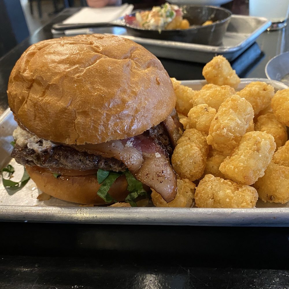 Railtown Brewing Company - Wow! Apple butter on this burger - Breweries Near Me - Caledonia, Michigan