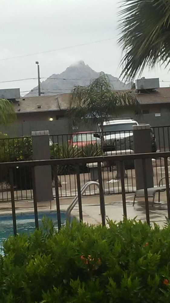 Camelback Courtyard - property management company in Phoenix, AZ