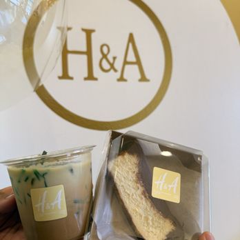 H&A Coffee And Tea - Tjendol Lattw and Iceberg Cheesecake - Coffee & Tea Near Me - Rosemead, California