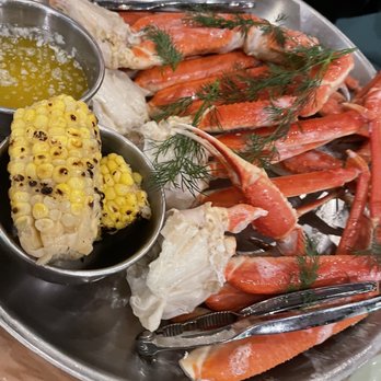 Seaside Oyster Bar - Suwanee - Snow crab legs - Seafood Near Me - Suwanee, Georgia