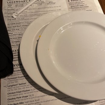 LongHorn Steakhouse - Dirty nasty plates - Steakhouses Near Me - Temple, Texas