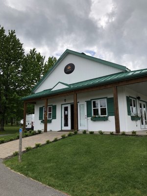 Ste-Pétronille - Winery & Cidery by null