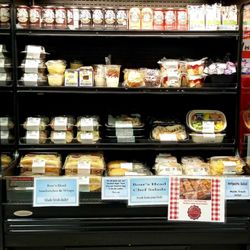 Ft Wainwright Commissary - Grab & Go Sandwiches,  Salads,  Desserts,  and Meals