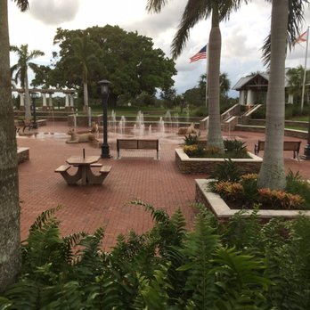Royal Palm Beach Commons - Nice facilities - Parks Near Me - Royal Palm Beach, Florida