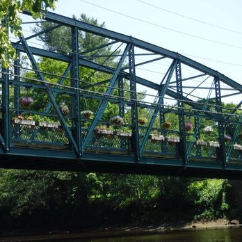 Old Drake Hill Flower Bridge - Landmarks & Historical Buildings Near Me - Simsbury, Connecticut Old Drake Hill Flower Bridge - Landmarks & Historical Buildings Near Me - Simsbury, Connecticut