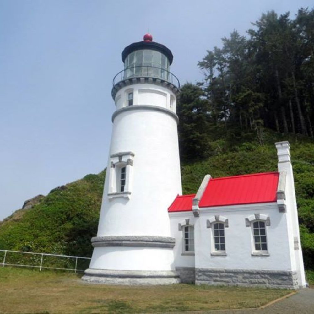 Heceta Head Lighthouse - Heceta Head Lighthouse. - Landmarks & Historical Buildings Near Me - Florence, Oregon Heceta Head Lighthouse - Heceta Head Lighthouse. - Landmarks & Historical Buildings Near Me - Florence, Oregon