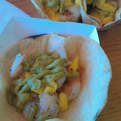 Hulls Kitchen - Scallops and shrimp tacos