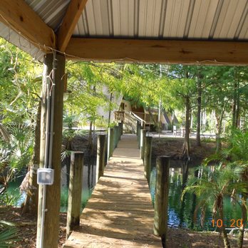 Southern Palm Bed And Breakfast - Boardwalk to the island to relax - Bed & Breakfast Near Me - Loxahatchee, Florida