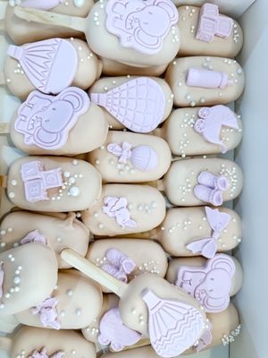 LoveLee Bakeshop by null