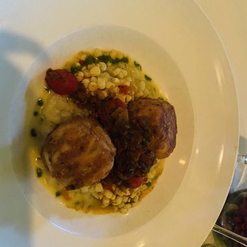 Fat Canary - Crab Cakes - New American Near Me - Williamsburg, Virginia