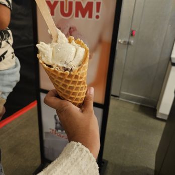 McConnell's Fine Ice Creams - Ice Cream & Frozen Yogurt Near Me - Santa Barbara, California McConnell's Fine Ice Creams - Ice Cream & Frozen Yogurt Near Me - Santa Barbara, California