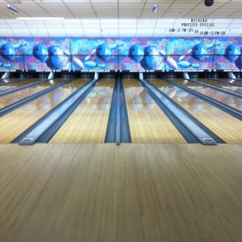 Maple Lanes RVC - Bowling Near Me - Rockville Centre, New York