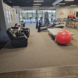 Premier Rehab Physical Therapy - Workout area
