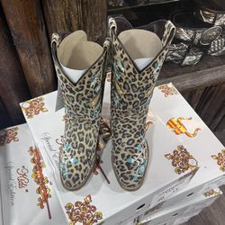 Gomez Boot Ranch