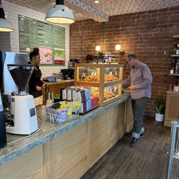 Alfred Coffee - Coffee & Tea Near Me - Beverly Hills, California