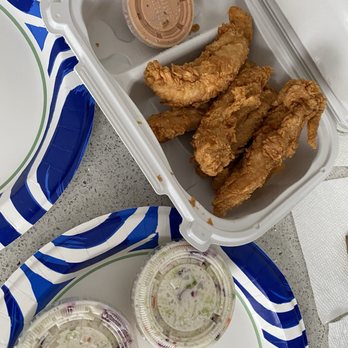 Raising Cane's Chicken Fingers - Fast Food Near Me - Brooklyn, New York
