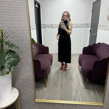 Bombshell Beauty Bar - Beach wave hair - Hair Salons Near Me - Port Hueneme, California Bombshell Beauty Bar - Beach wave hair - Hair Salons Near Me - Port Hueneme, California
