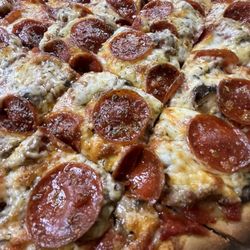Dominick's Villa Rosa Pizzeria - Sausage and Pepperoni pizza