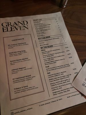 Grand Eleven by null