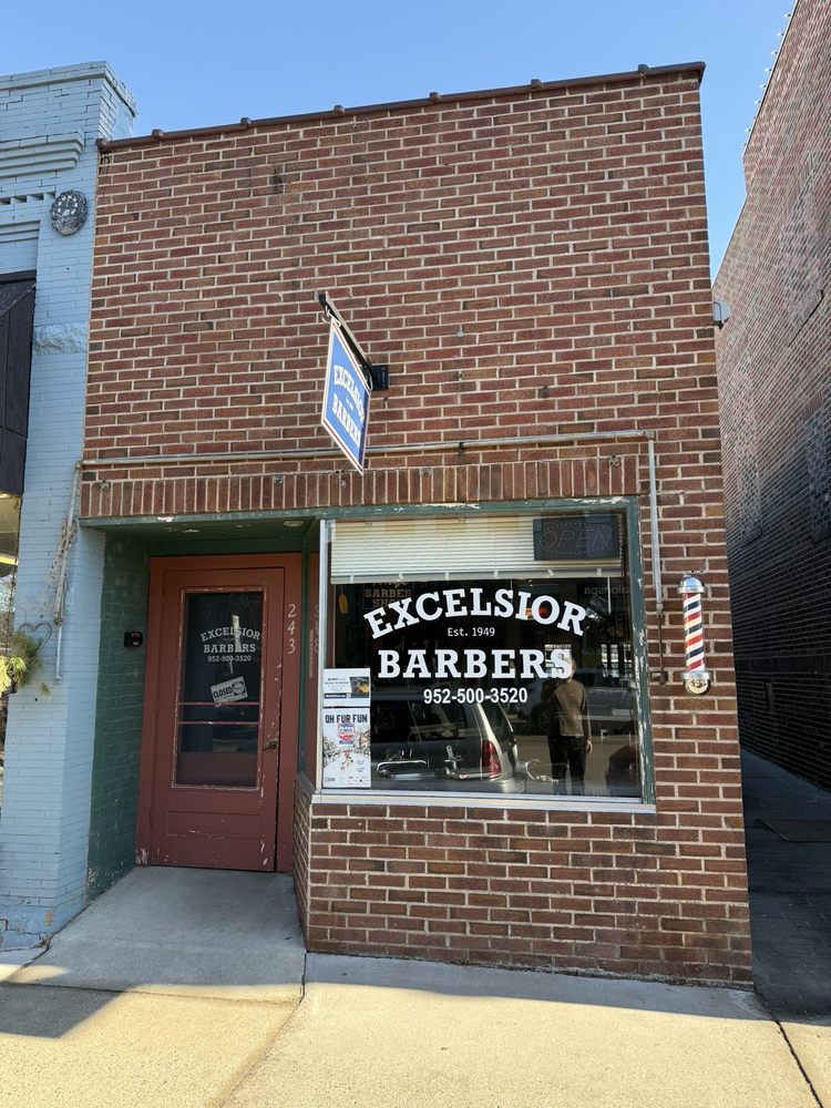 Tony's Barber Shop Logo