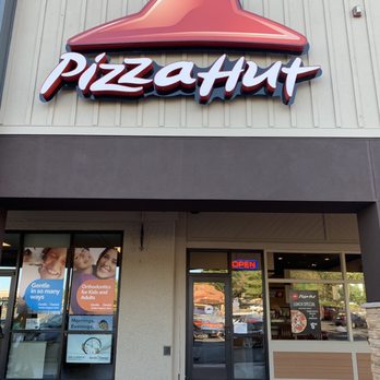 Pizza Hut - Entrance, sits on a strip center. - Pizza Near Me - University Place, Washington Pizza Hut - Entrance, sits on a strip center. - Pizza Near Me - University Place, Washington