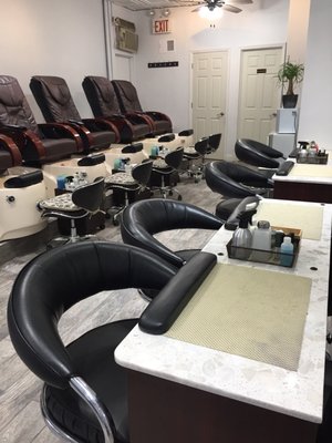 Allure Nail Salon by null