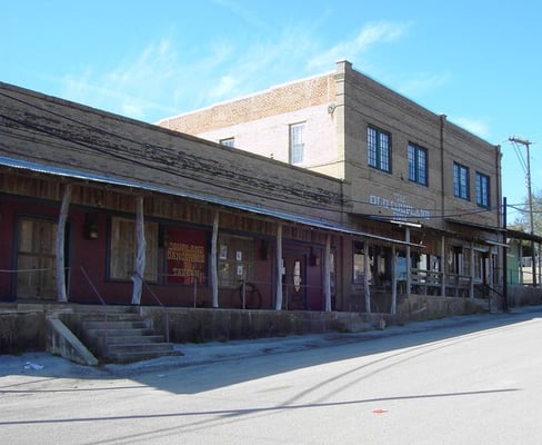 Coupland Dancehall by null