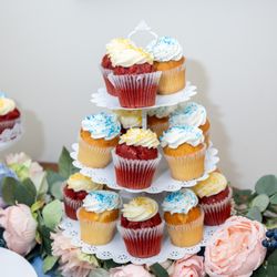 Elisa's Pastry Shop - Nothing elgant about these
