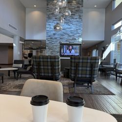 Residence Inn by Marriott Provo South University - Lobby is very nice. Great view of the mountains