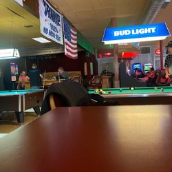 Montana Tavern - Pool anyone?