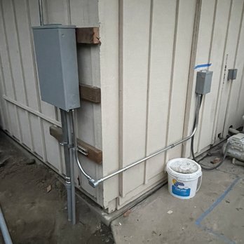 JMJP Electric - New subpanel with a separate disconnect for for the new pool heat pump and pool pump.  Plenty of power to work with now! - Electricians Near Me
