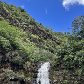 E Noa Tours - Waimea Waterfalls - Tours Near Me - Honolulu, Hawaii