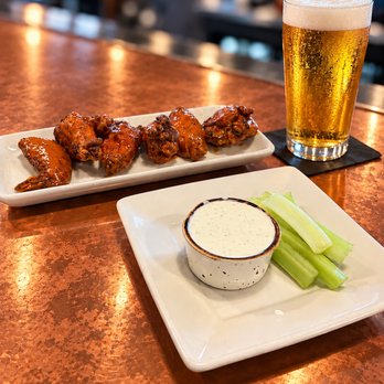 Varsity Sports - Sports Bars Near Me - Montgomery, Ohio Varsity Sports - Sports Bars Near Me - Montgomery, Ohio