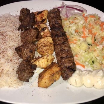 Me'Mo's Middle Eastern Cuisine - Might Combo plate - Lebanese Near Me - Modesto, California