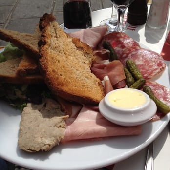 La Belle Ferronière - Charcuterie plate - Brasseries Near Me - Paris, 75