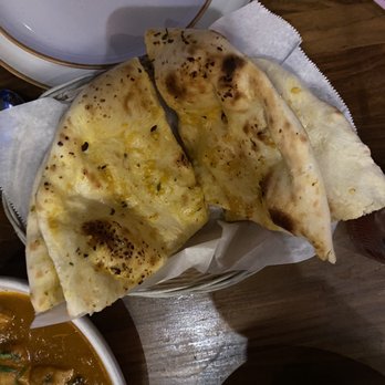 Dancing Yak - Garlic Naan - Himalayan/Nepalese Near Me - San Francisco, California