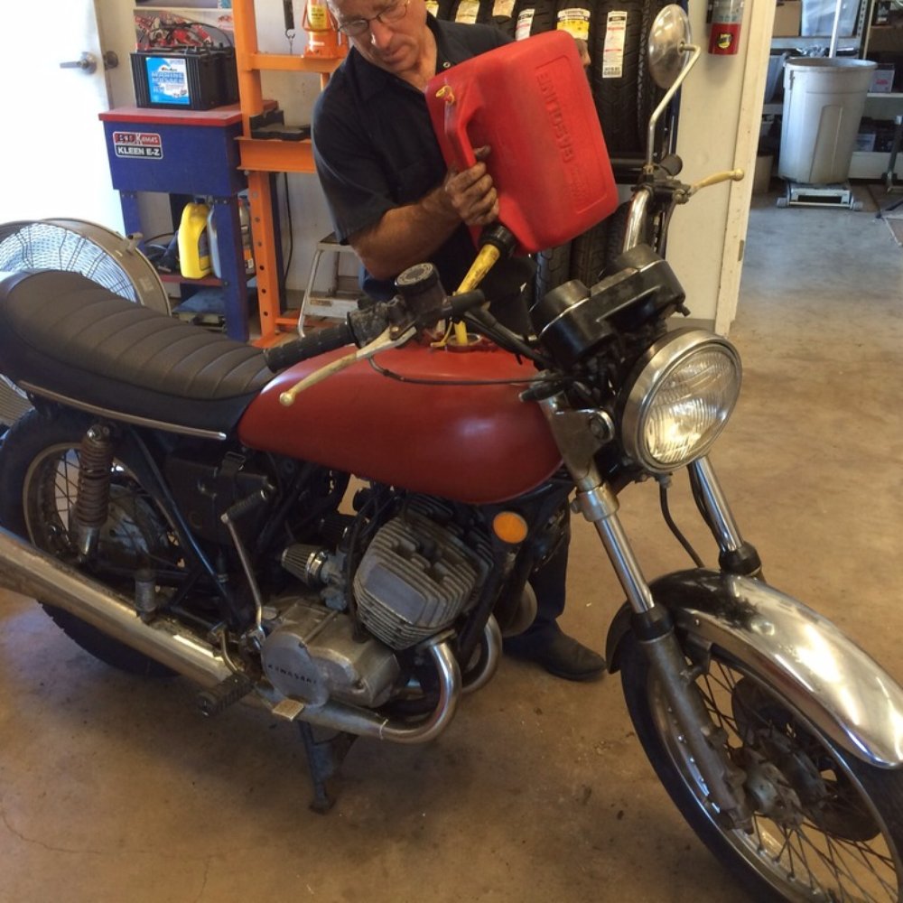 Dave's Cycle & Small Engine Repair - Just finishing up the 1975 H1 - Motorcycle Repair Near Me - Round Rock, Texas Dave's Cycle & Small Engine Repair - Just finishing up the 1975 H1 - Motorcycle Repair Near Me - Round Rock, Texas