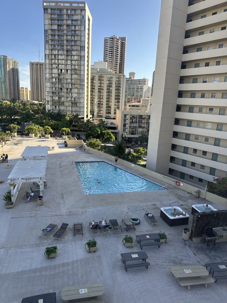 Waikiki Monarch Hotel